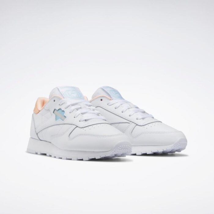 ⁦Reebok Classic Leather حذاء سبورت كلاسيك ابيض من ريبوك للنساء⁩ - الصورة ⁦4⁩