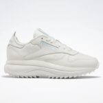 Reebok Classic Leather SP Extra حذاء سبورت كلاسيك عاجي نعل عالي من ريبوك للنساء