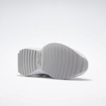 ⁦Reebok Classic Leather SP Extra حذاء سبورت كلاسيك عاجي نعل عالي من ريبوك للنساء⁩ - الصورة ⁦3⁩