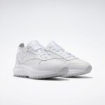⁦Reebok Classic Leather SP Extra حذاء سبورت كلاسيك عاجي نعل عالي من ريبوك للنساء⁩ - الصورة ⁦5⁩