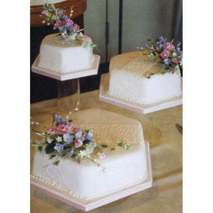 ⁦طقم كيك سداسي ثلاثة أحجام 28 و 26 و 24⁩ - الصورة ⁦5⁩