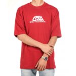 ⁦تيشيريت شبابي اوفر سايز قطن لون احمر من OSA⁩ - الصورة ⁦5⁩