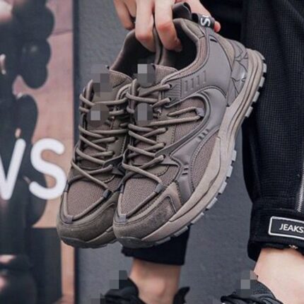 حذاء سبورت شبابي لون بني