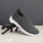 حذاء سبورت شبابي لون رمادي