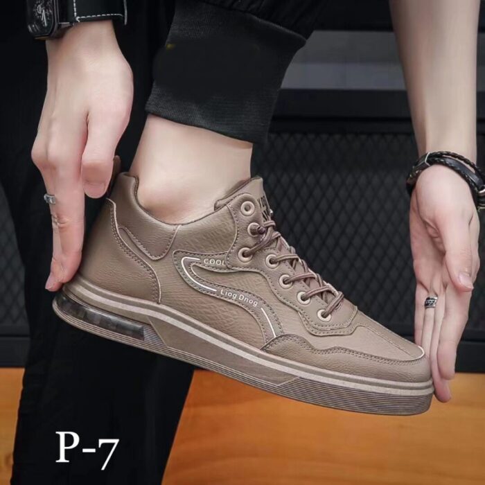 10320327_67db71e4ab501 حذاء كاجوال رياضي جلد لون بني - الصورة 1