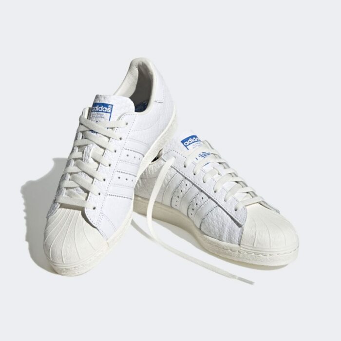 ⁦adidas Superstar 82 Shoes - حذاء اديداس سوبر ستار 80 للرجال لون أبيض⁩ - الصورة ⁦4⁩