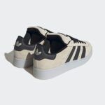 ⁦adidas Campus 00s Shoes - حذاء اديداس كامباس 00 اس للرجال لون أوفوايت وأبيض⁩ - الصورة ⁦6⁩