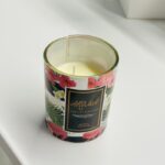 ⁦شمع بعلبة زجاج .. رسمة فراشات /ورد /فلامنجو⁩ - الصورة ⁦11⁩