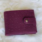 محفظة شبابية جلد مع حروف لون عنابي