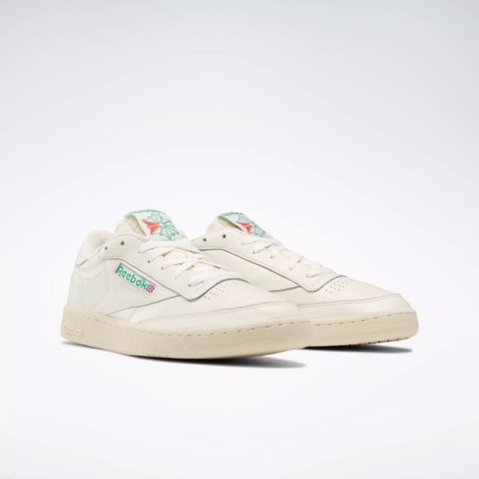 ⁦Reebok Unisex' Club C 85 Vintage Shoes - Chalk- حذاء ريبوك كلوب سي 85 فانتيج للجنسين لون أبيض طحيني⁩ - الصورة ⁦3⁩