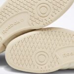 ⁦Reebok Unisex' Club C 85 Vintage Shoes - Chalk- حذاء ريبوك كلوب سي 85 فانتيج للجنسين لون أبيض طحيني⁩ - الصورة ⁦7⁩