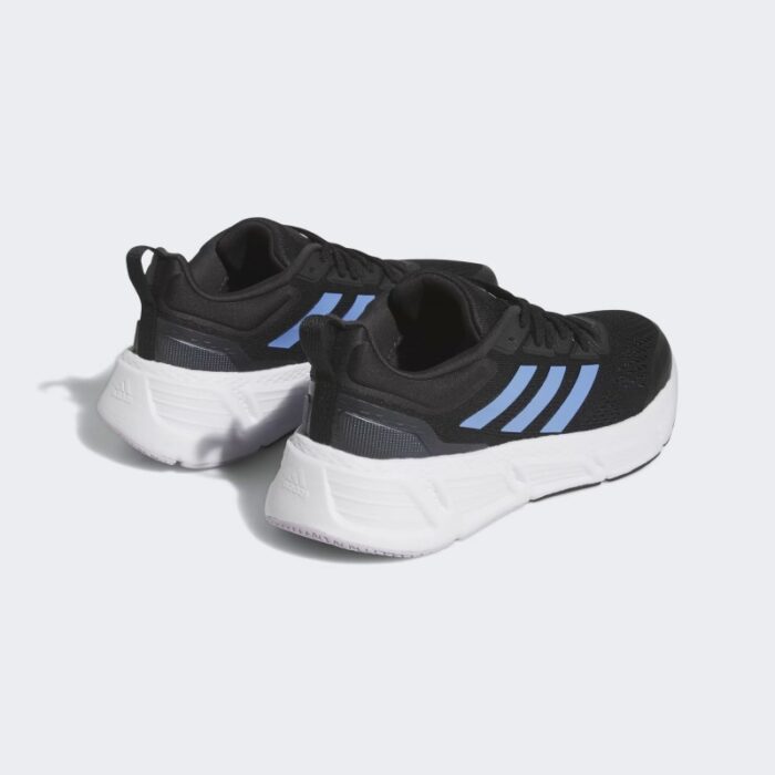 ⁦حذاء اديداس كيوستار للنساء لون أسود ونعل أبيض- adidas Womens' Questar Shoes⁩ - الصورة ⁦5⁩