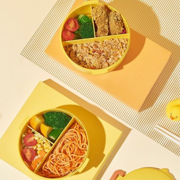 ⁦لنش بوكس البطة ..مقطع مع معلقة وشوكة⁩ - الصورة ⁦5⁩