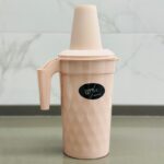 ⁦شاف عصير بلاستيك مع غطاء واربع كاسات⁩ - الصورة ⁦2⁩