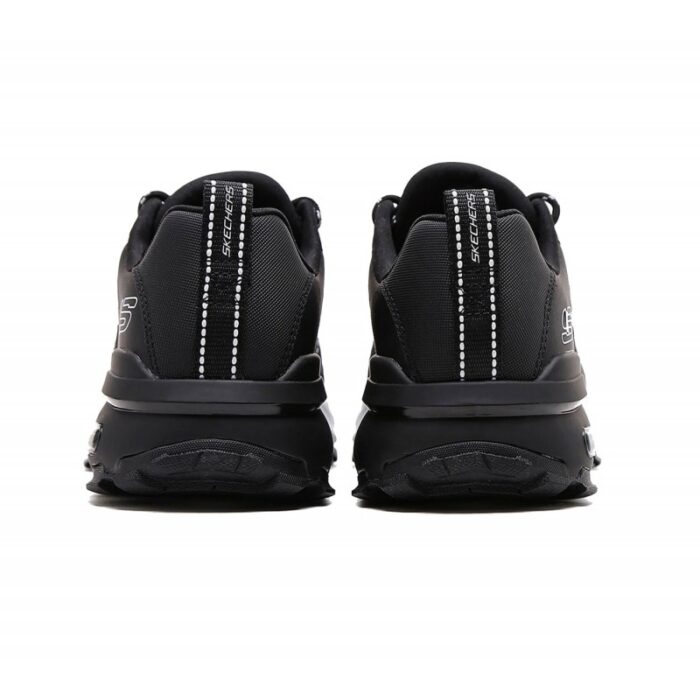 ⁦Skechers Men's Max Protect Shoes - حذاء سكيتشرز ماكس بروتيكت للرجال لون أسود وأبيض⁩ - الصورة ⁦8⁩