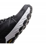 ⁦Skechers Men's Max Protect Shoes - حذاء سكيتشرز ماكس بروتيكت للرجال لون أسود وأبيض⁩ - الصورة ⁦10⁩