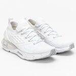 ⁦Under Armour Unisex HOVR Phantom 2 Running Shoes - حذاء أندر آرمر هوفر فانتوم 2 للجنسين لون أبيض⁩ - الصورة ⁦3⁩