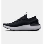 ⁦Under Armour Women's UA HOVR™ Phantom 3 Running - حذاء أندر آرمر هوفر فانتوم 3 رانينج للنساء لون أسود وأبيض⁩ - الصورة ⁦2⁩
