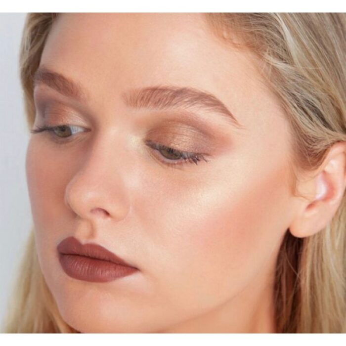 ⁦theBalm Meet Matt(e) Hughes Liquid Lipstick Trustworthy⁩ - الصورة ⁦4⁩