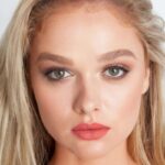 ⁦theBalm Meet Matt(e) Hughes Liquid Lipstick Honest⁩ - الصورة ⁦4⁩