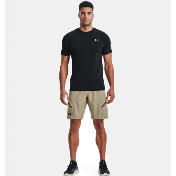 ⁦Under Armour Men's Unstoppable Cargo Shorts - شورت أندر آرمر انستوببال كارجو للرجال لون بيج⁩ - الصورة ⁦3⁩