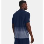 ⁦Under Armour Men's Seamless Lux Short Sleeve T-Shirt - تيشيرت أندر آرمر سيملس لوكس بأكمام قصيرة للرجال لون أزرق⁩ - الصورة ⁦2⁩