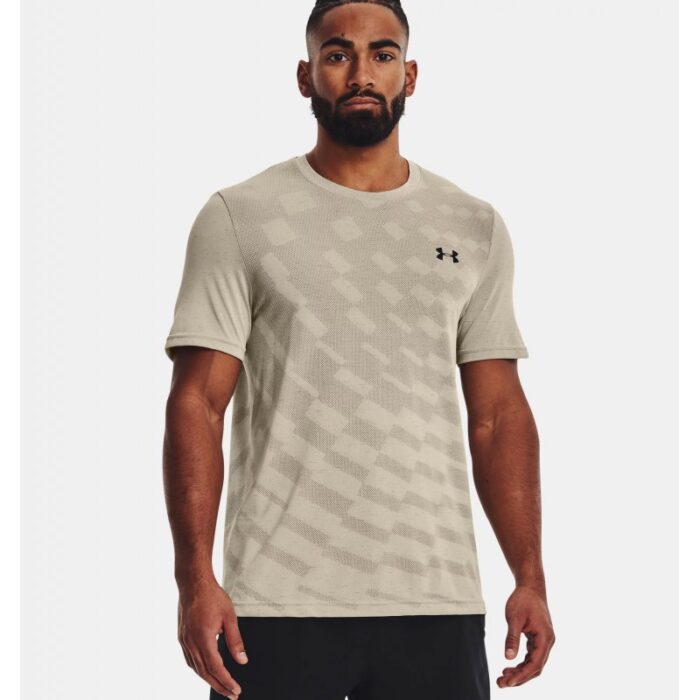 ⁦Under Armour Men's Seamless Radial Short Sleeve T-Shirt - تيشيرت أندر آرمر سيملس رايديلبأكمام قصيرة للرجال لون بيج⁩ - الصورة ⁦2⁩