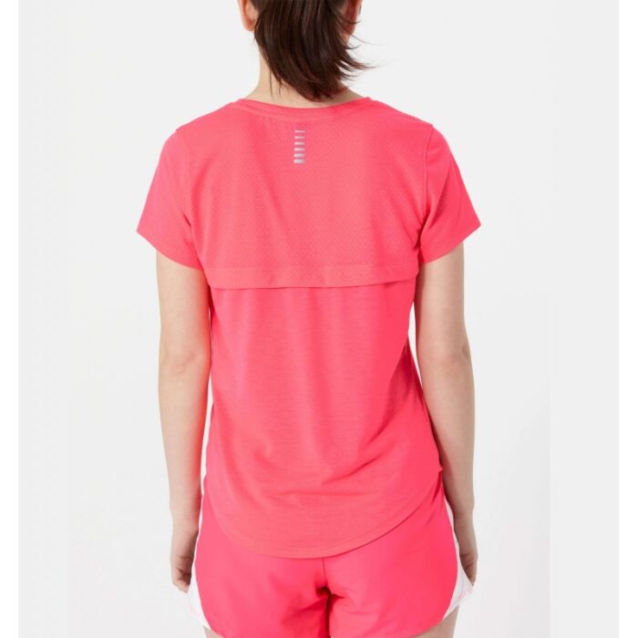 ⁦Under Armour Women's Streaker Run Short Sleeve T-Shirts- تيشيرت أندر آرمر ستريكر رَن بأكمام قصيرة للنساء لون زهري⁩ - الصورة ⁦8⁩