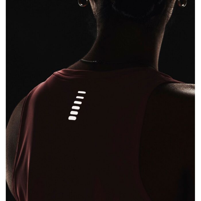 ⁦Under Armour Women's Iso-Chill Laser Tank - تيشيرت تانك أندر آرمر ايسو-تشل ليزر بلا أكمام للنساء لون زهري⁩ - الصورة ⁦4⁩