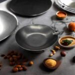 ⁦جاط بورسلان عميق اسود مع حفة للشوربة⁩ - الصورة ⁦2⁩