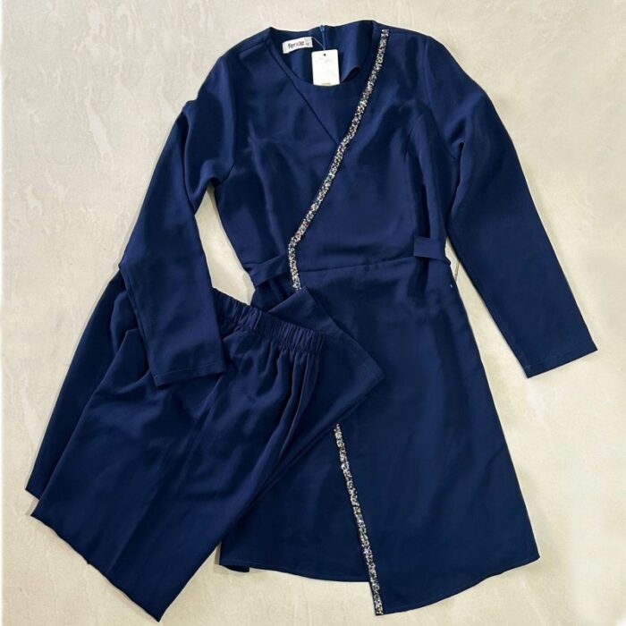 10324577_67db80e6375ce طقم ستاتي طويل قطعتين لون كحلي - الصورة 1