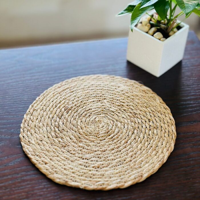 ⁦كوستر قش دائري حجم وسط⁩ - الصورة ⁦2⁩