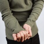 ⁦بلوزة شبابية جولف قطن زيتي⁩ - الصورة ⁦2⁩