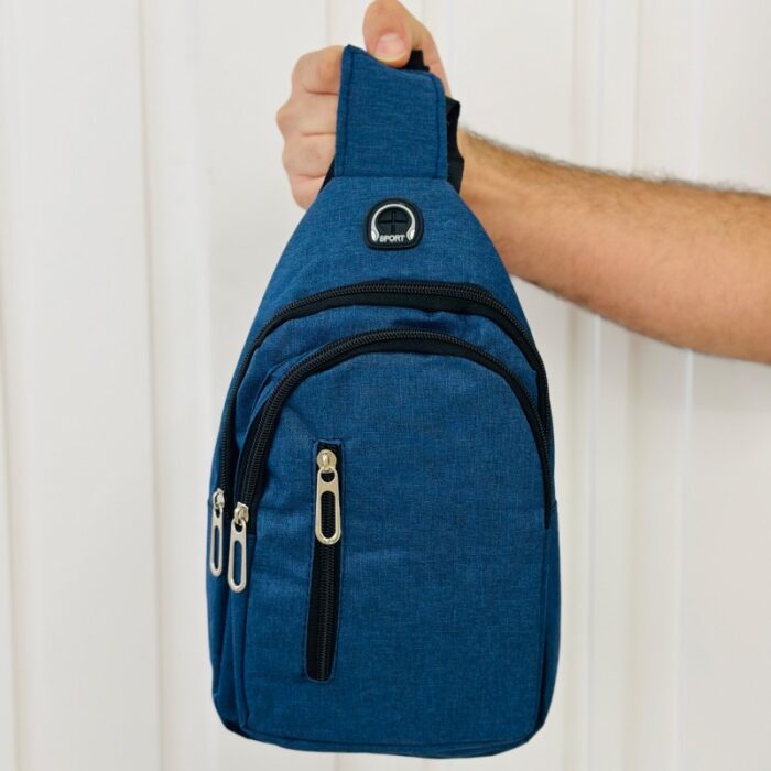 ⁦شنطة كتف واحد مع مخرج سماعات 37 لون كحلي⁩ - الصورة ⁦2⁩