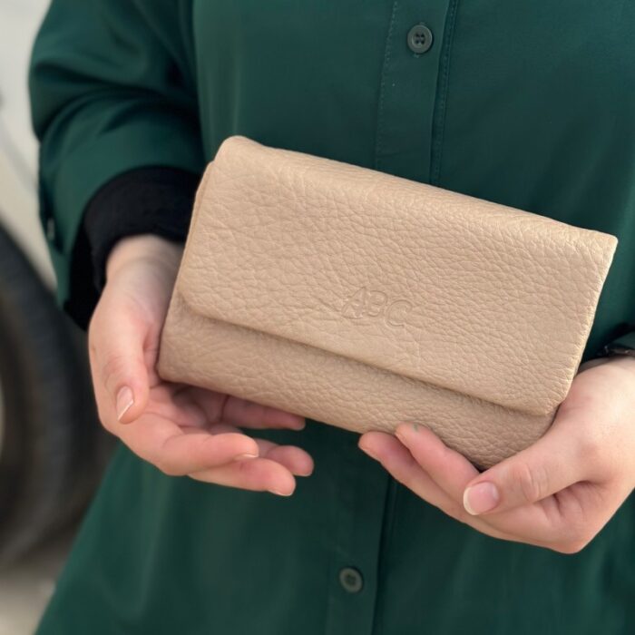 ⁦محفظة ستاتية - جزدان لون بيج⁩ - الصورة ⁦2⁩