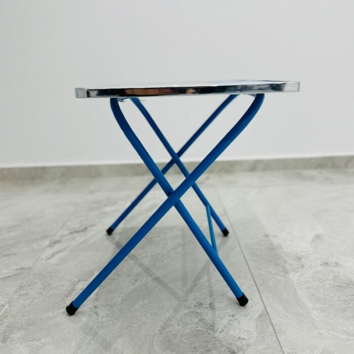 ⁦طاولة مع كرسي للأطفال لون أزرق بتصميم قطار⁩ - الصورة ⁦4⁩