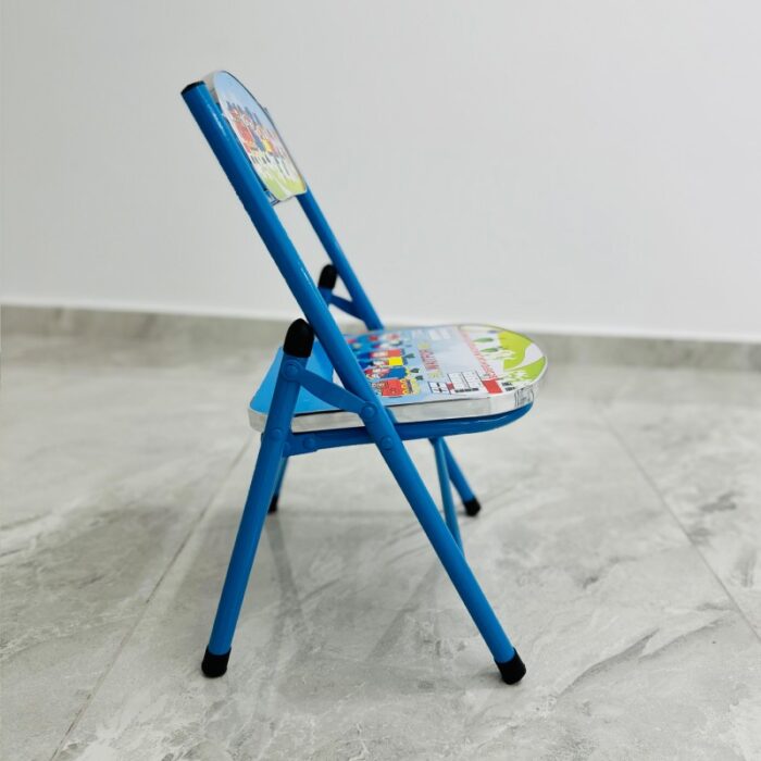 ⁦طاولة مع كرسي للأطفال لون أزرق بتصميم قطار⁩ - الصورة ⁦5⁩