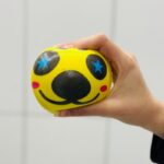 ⁦كرة اسنفجية قطر 10 سم بتصميم شكل سمايل مختلفة⁩ - الصورة ⁦8⁩