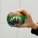 ⁦كرة اسنفجية قطر 10 سم بتصميم شكل سمايل مختلفة⁩ - الصورة ⁦11⁩