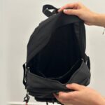 ⁦شنطة مدرسية مع دبدوب مقاس 16 انش لون أسود⁩ - الصورة ⁦5⁩