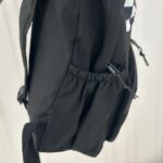 ⁦شنطة مدرسية مع دبدوب مقاس 16 انش لون أسود⁩ - الصورة ⁦3⁩