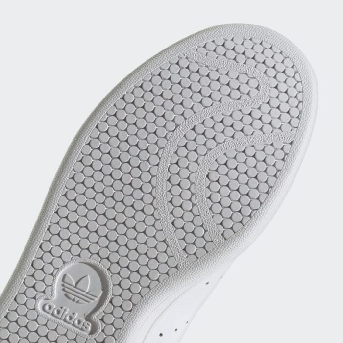 ⁦adidas Unisex Stan Smith Shoes - White- حذاء اديداس ستان سميث للجنسين لون أبيض⁩ - الصورة ⁦11⁩