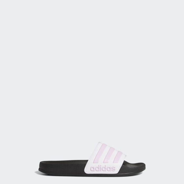 ⁦adidas Kids Adilette Shower Slides⁩ - الصورة ⁦4⁩