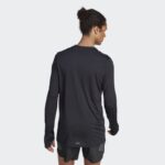 ⁦adidas Mens' Run It Longsleeve Tshirt- black تيشيرت أديداس بأكمام طويلة للرجال لون أسود⁩ - الصورة ⁦2⁩