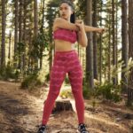 ⁦adidas Womens' Marimekko Techfit Long Tights - Red- بنطلون ضيق ايداس ماريمكو للنساء لون احمر⁩ - الصورة ⁦2⁩
