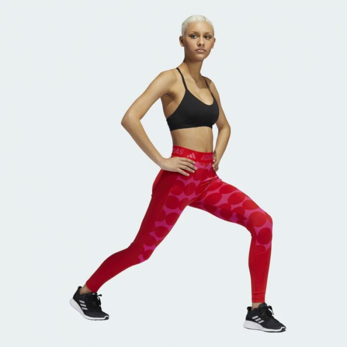 ⁦adidas Womens' Marimekko Techfit Long Tights - Red- بنطلون ضيق ايداس ماريمكو للنساء لون احمر⁩ - الصورة ⁦6⁩