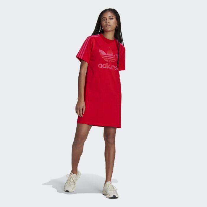 ⁦adidas Womens' Marimekko Trefoil Print Infill Tee Dress- تيشيرت طويل اديداس للنساء لون أحمر⁩ - الصورة ⁦3⁩