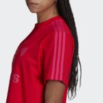 ⁦adidas Womens' Marimekko Trefoil Print Infill Tee Dress- تيشيرت طويل اديداس للنساء لون أحمر⁩ - الصورة ⁦8⁩
