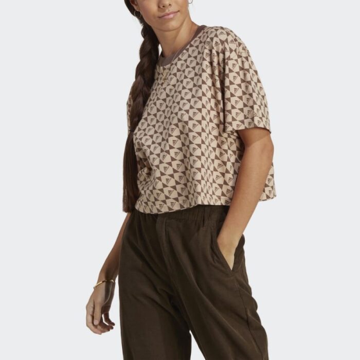 ⁦adidas Womens' ALL SZN x Logomania T-Shirt - تيشيرت اديداس اول اس زد ان اكس لوجومينا للنساء لون بني⁩ - الصورة ⁦8⁩