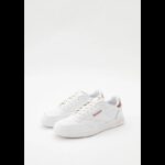 ⁦Reebok Women's Court Advance Shoes- حذاء ريبوك كورت ادفانس للنساء لون أبيض⁩ - الصورة ⁦3⁩